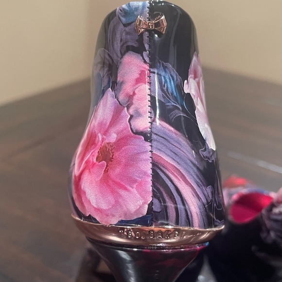 Ted Baker Forget Me Not Floral High Heels - Picture 5 of 8
